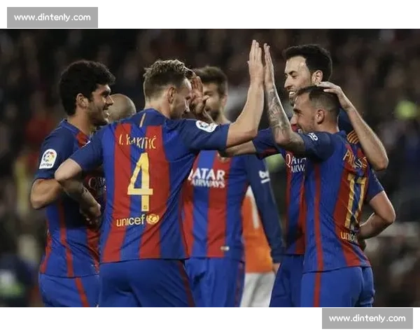 重温巴塞罗那巅峰之战比赛回放解析球队战术与关键瞬间全面复盘