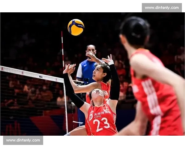 中国女排鏖战巴西女排精彩对决 力拼世界冠军荣誉再攀高峰 中国女排鏖战巴西女排精彩对决 力拼世界冠军荣誉再攀高峰